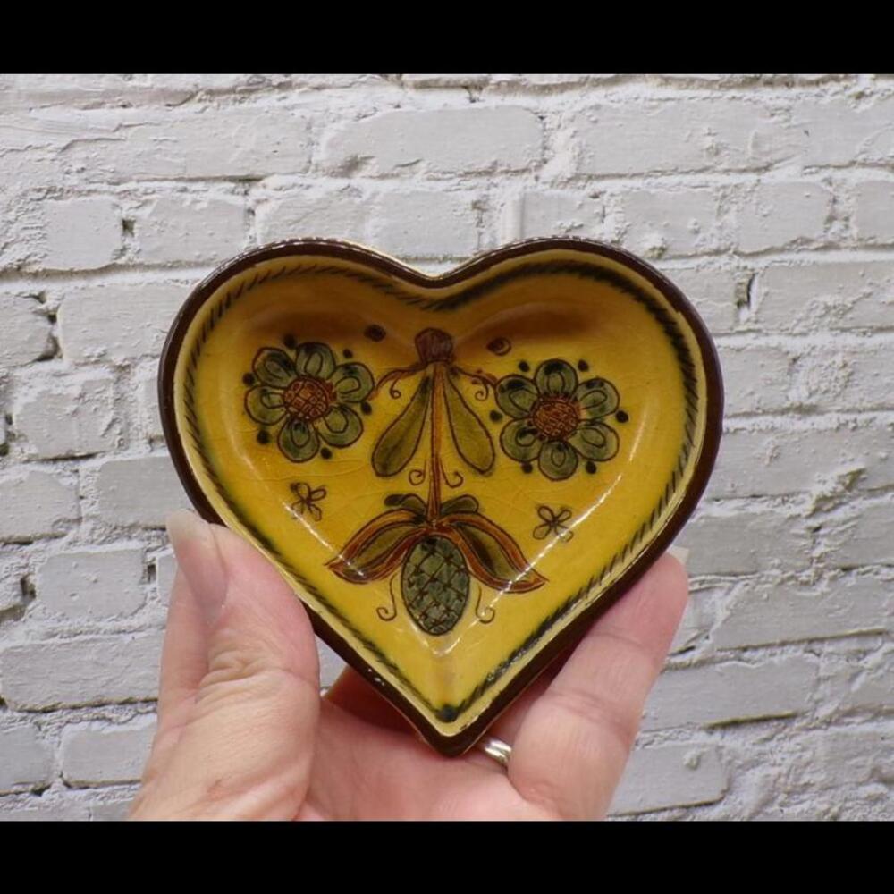 Vintage Heart-Shaped Decorative Trinket Dish - Hand Painted